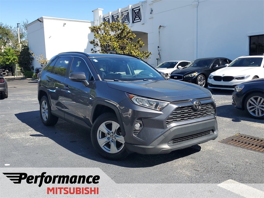 2020 Toyota RAV4 XLE SUNROOF