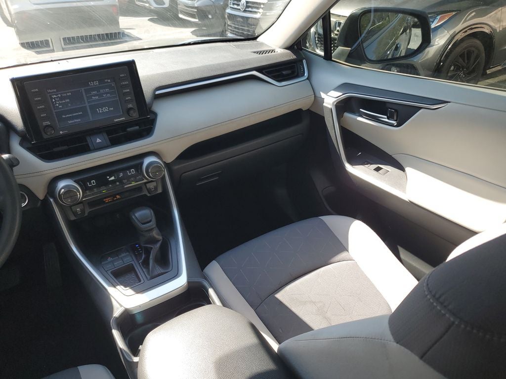 2020 Toyota RAV4 XLE SUNROOF