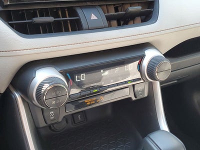 2020 Toyota RAV4 XLE SUNROOF