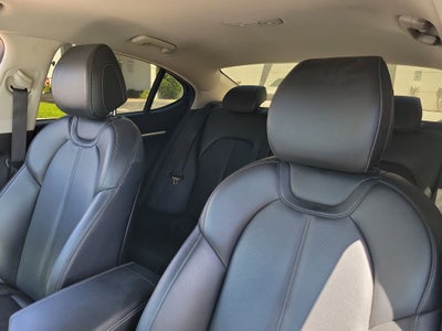 2020 Genesis G70 2.0T