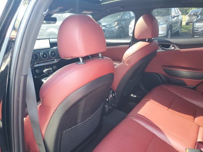 2022 Kia Stinger GT1