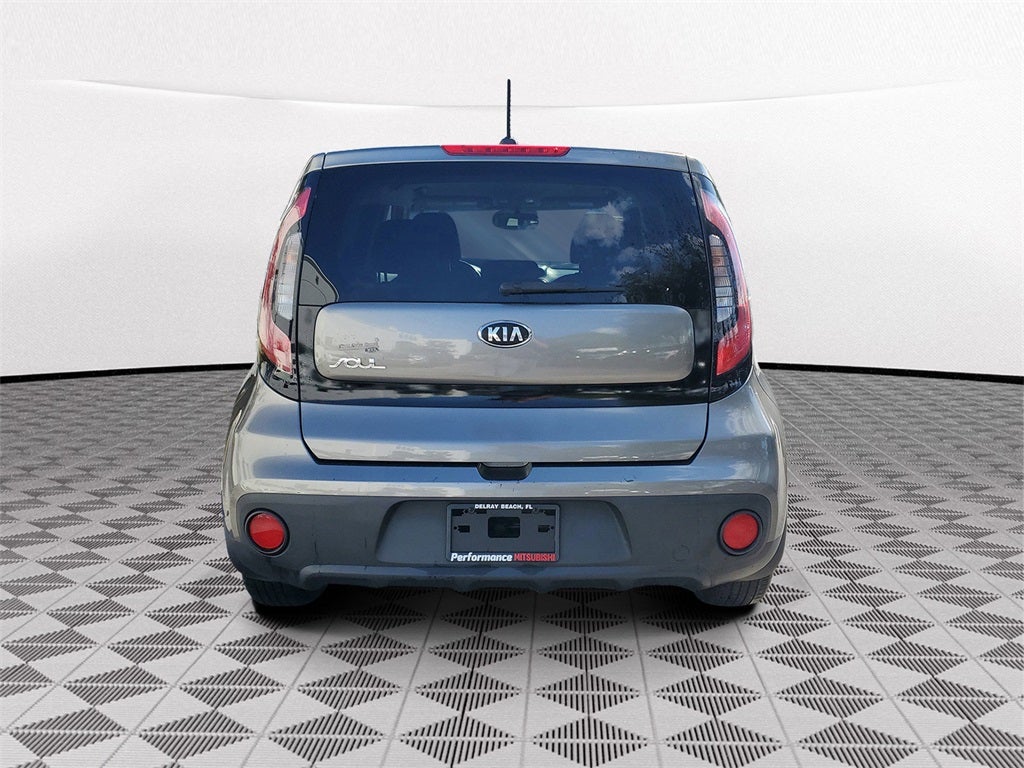 2017 Kia Soul Base
