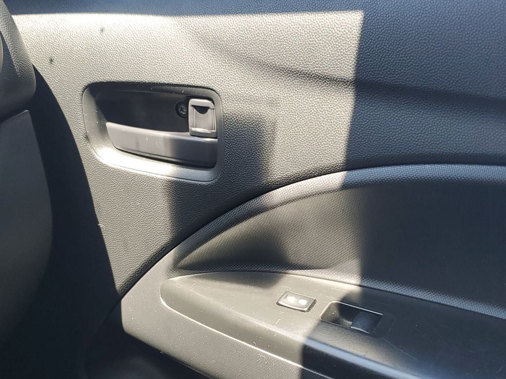 2021 Mitsubishi Mirage ES
