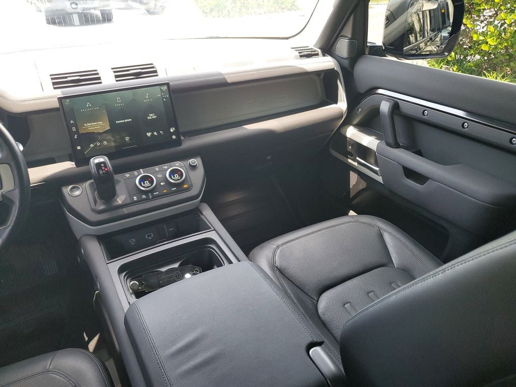 2022 Land Rover Defender 110 S