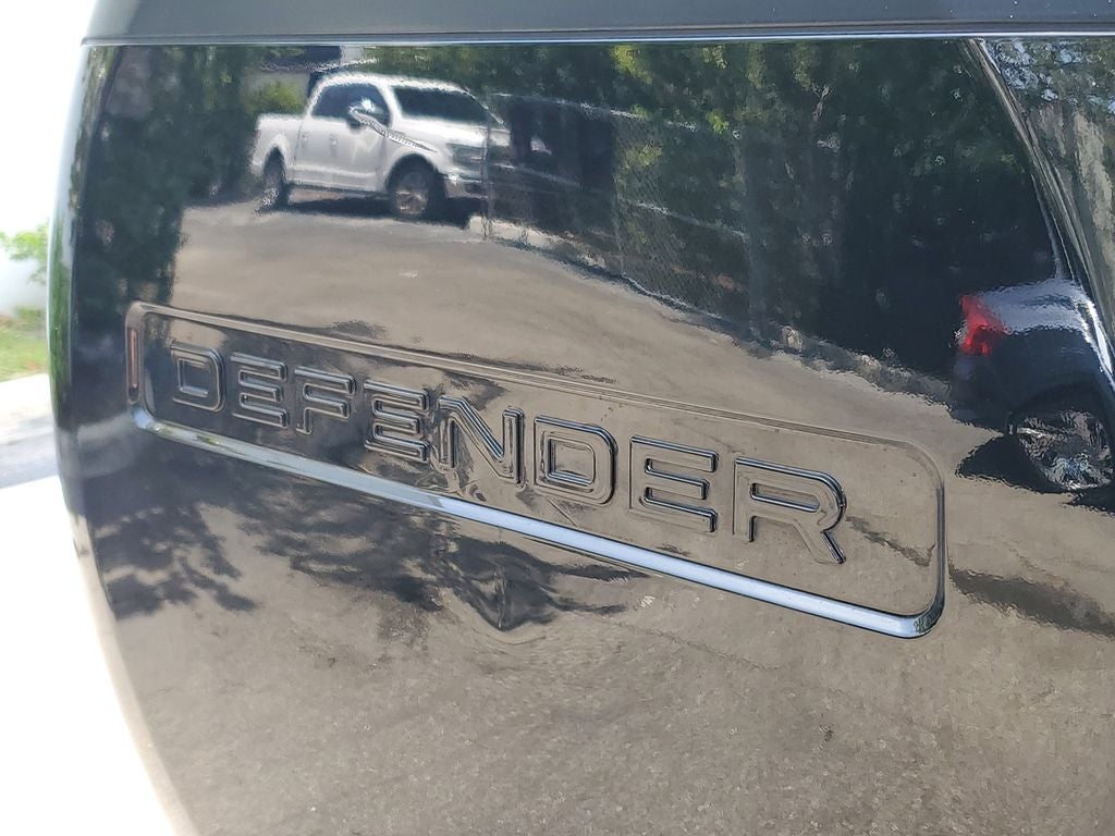 2022 Land Rover Defender 110 S