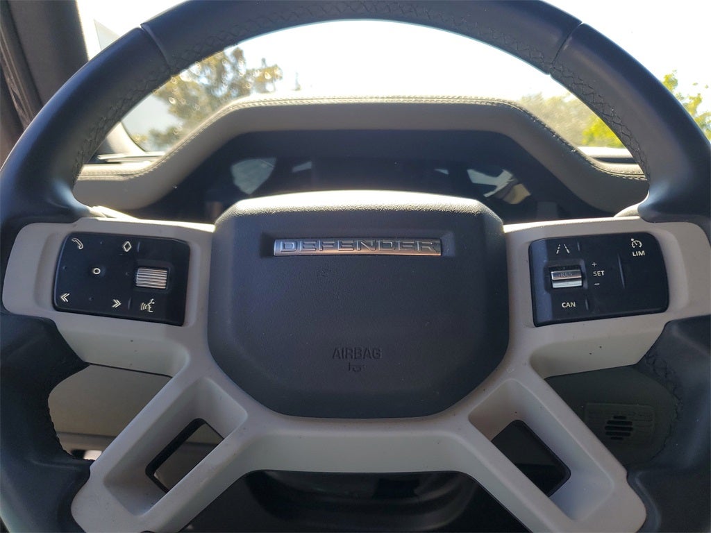 2023 Land Rover Defender 110 SE