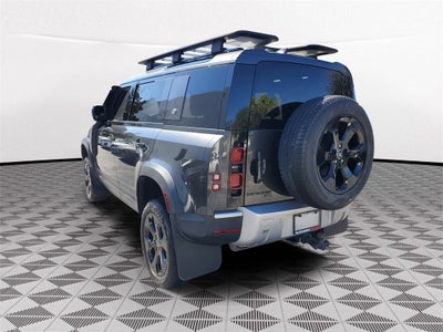 2023 Land Rover Defender 110 SE