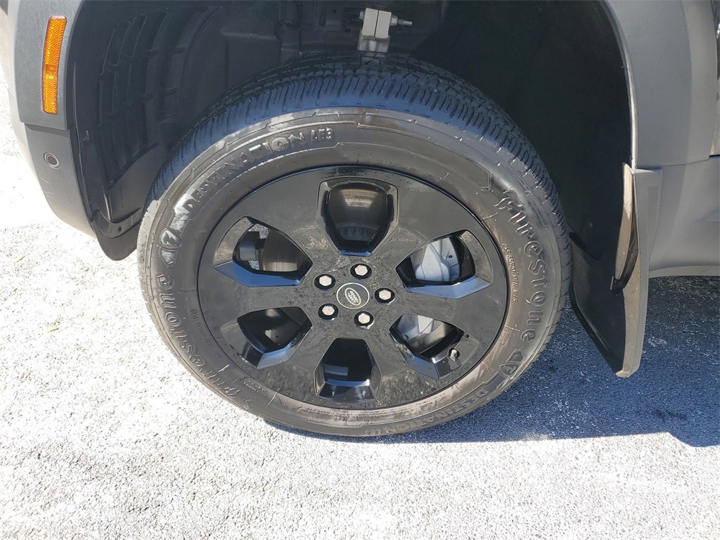 2023 Land Rover Defender 110 SE