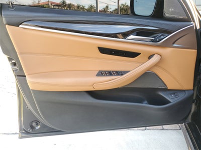 2021 BMW 5 Series M550i xDrive PANORAMIC ROOF