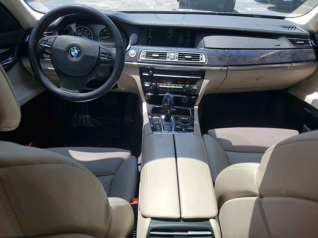 2011 BMW 7 Series 750i xDrive