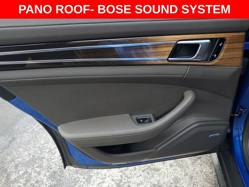 2017 Porsche Panamera 4