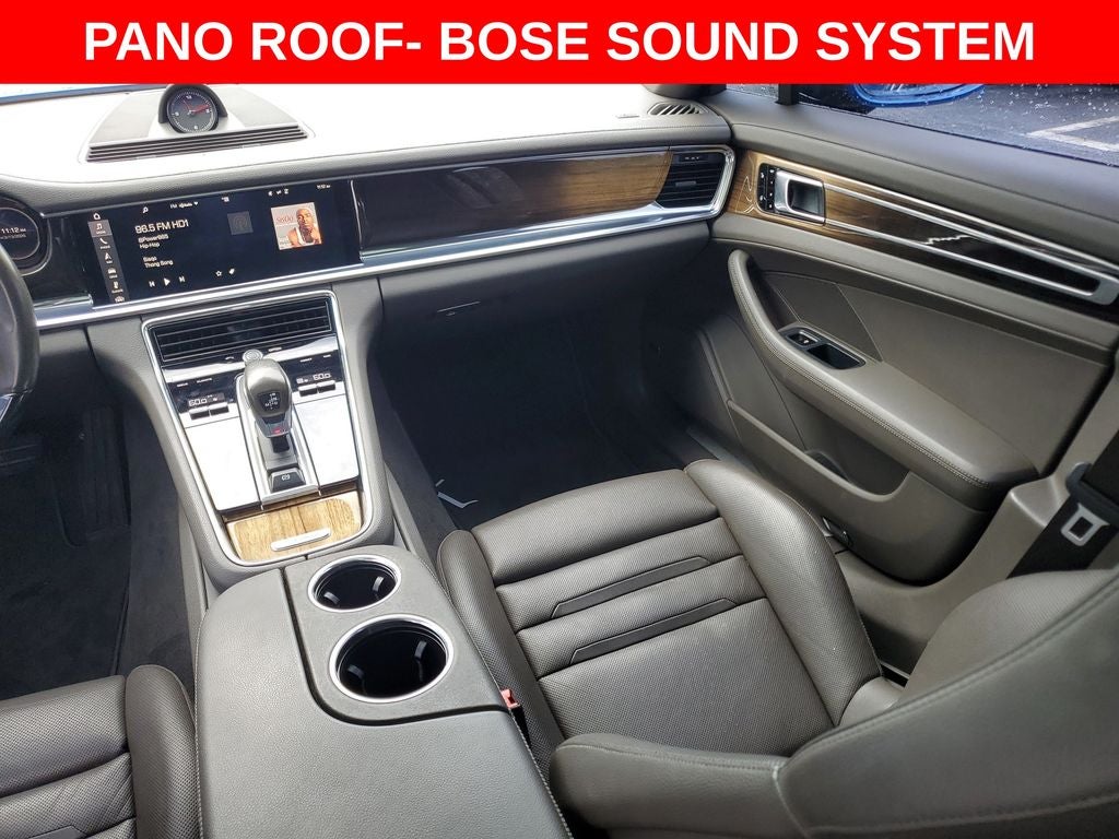 2017 Porsche Panamera 4