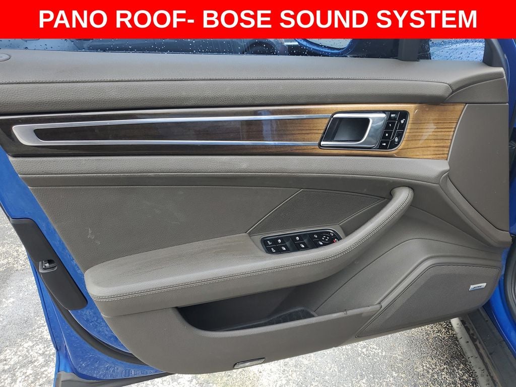 2017 Porsche Panamera 4