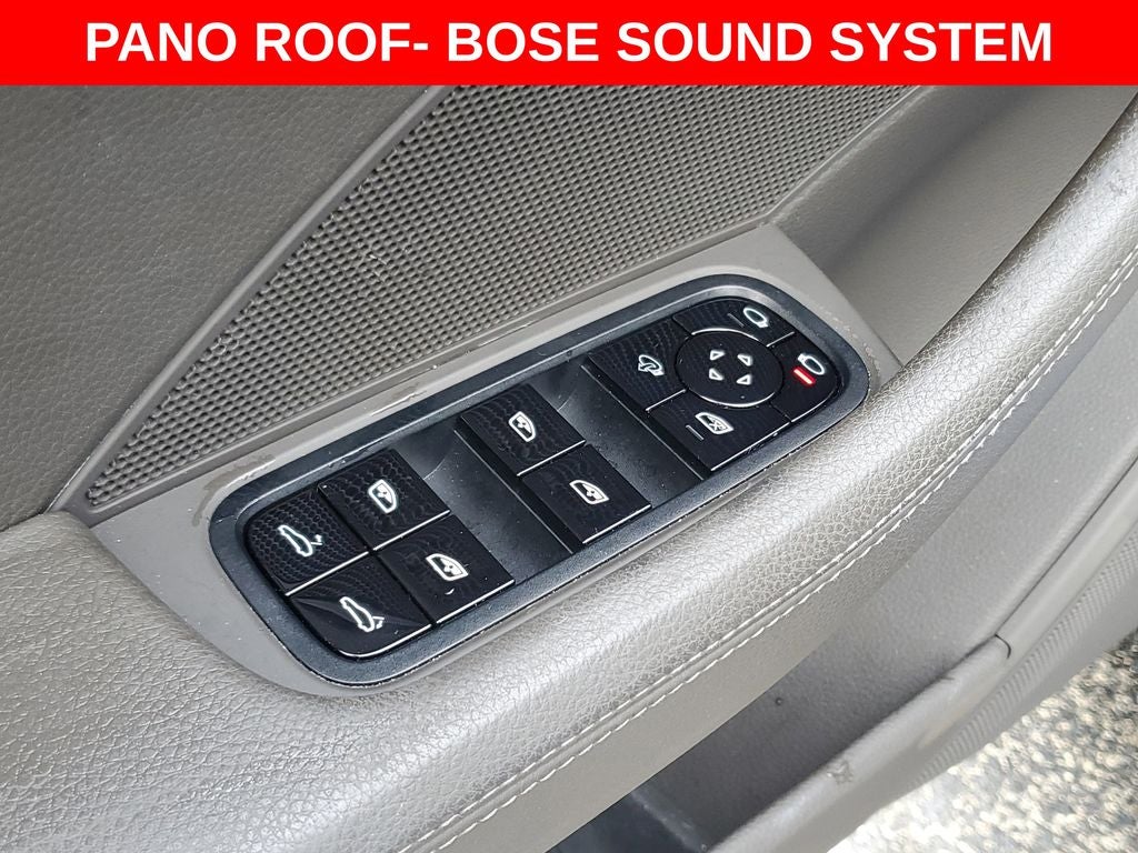 2017 Porsche Panamera 4