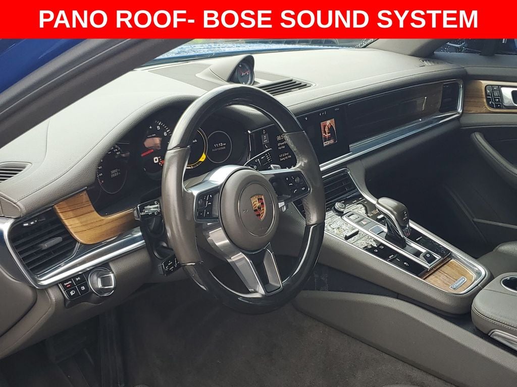 2017 Porsche Panamera 4