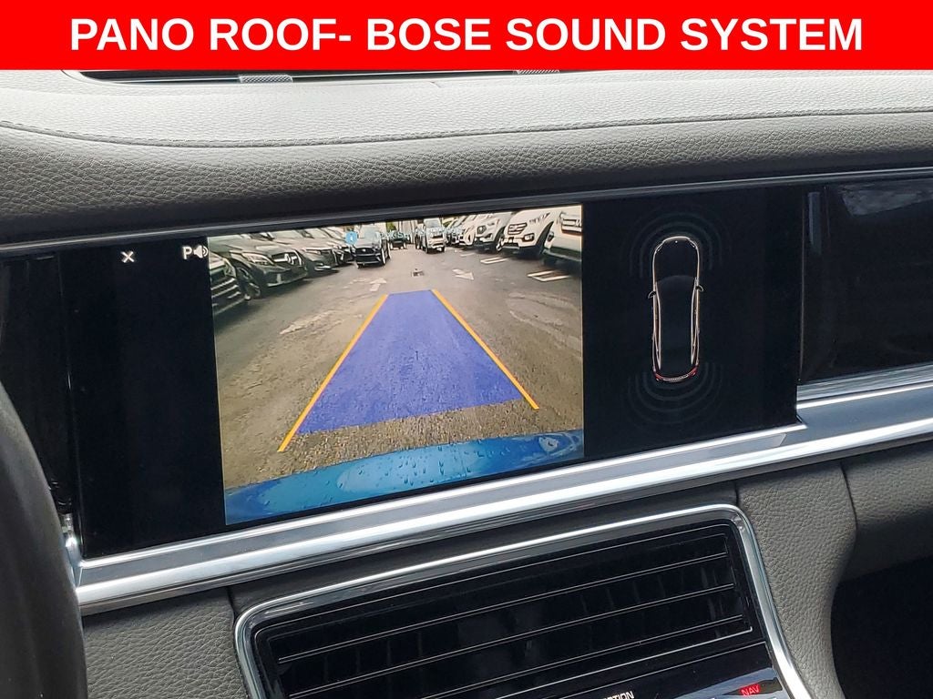 2017 Porsche Panamera 4