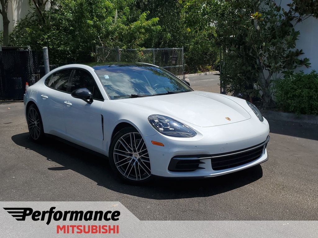 2018 Porsche Panamera 4