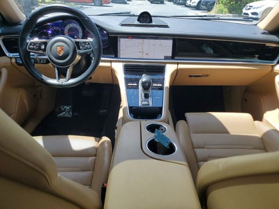 2018 Porsche Panamera 4