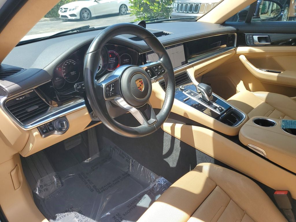 2018 Porsche Panamera 4