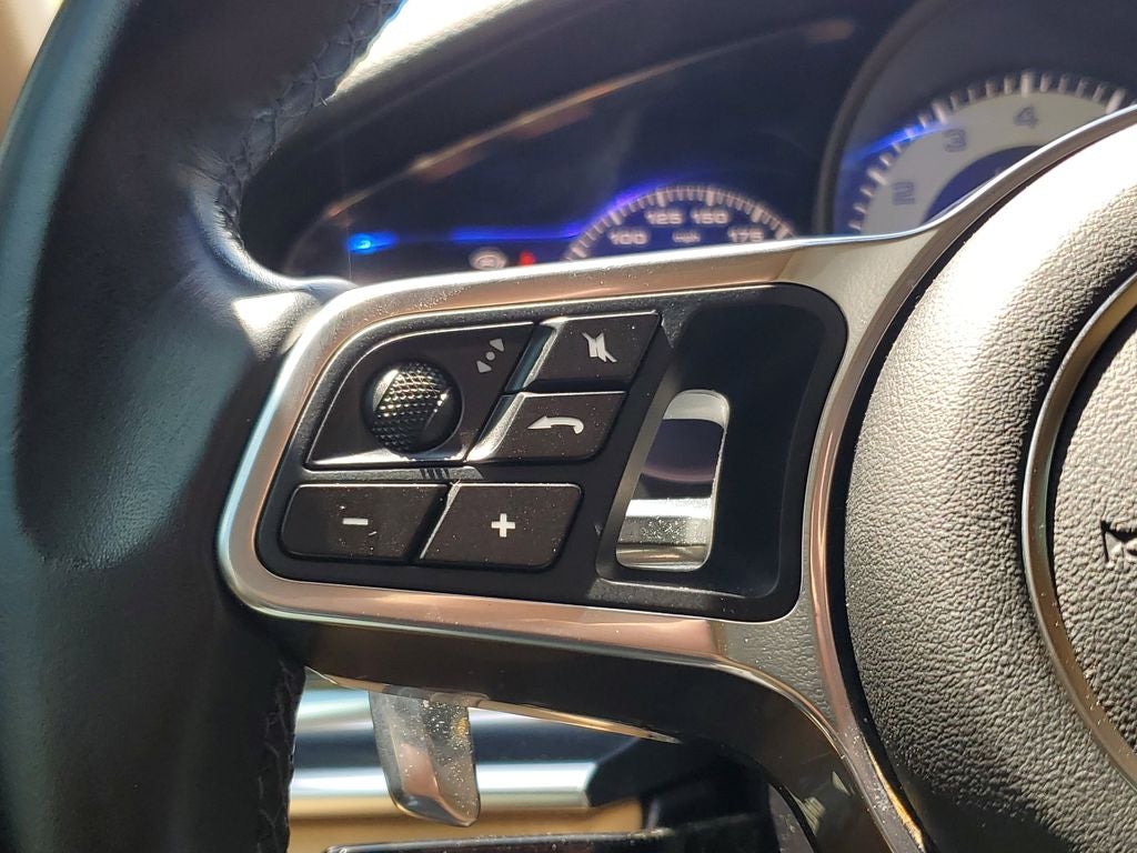 2018 Porsche Panamera 4