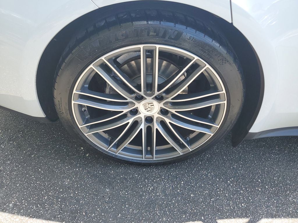 2018 Porsche Panamera 4