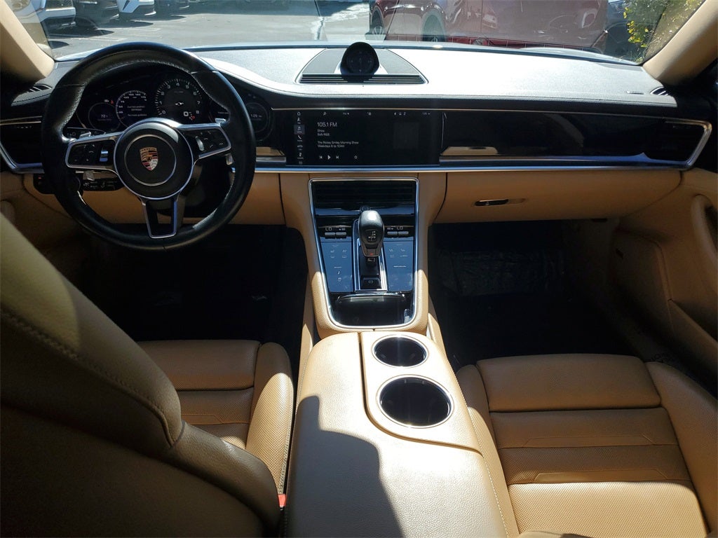 2018 Porsche Panamera 4