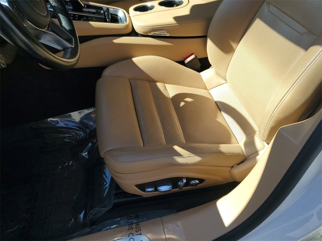 2018 Porsche Panamera 4