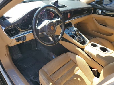 2018 Porsche Panamera 4