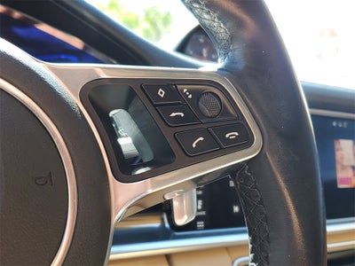 2018 Porsche Panamera 4