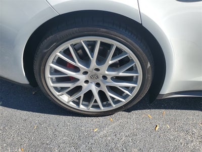 2018 Porsche Panamera 4