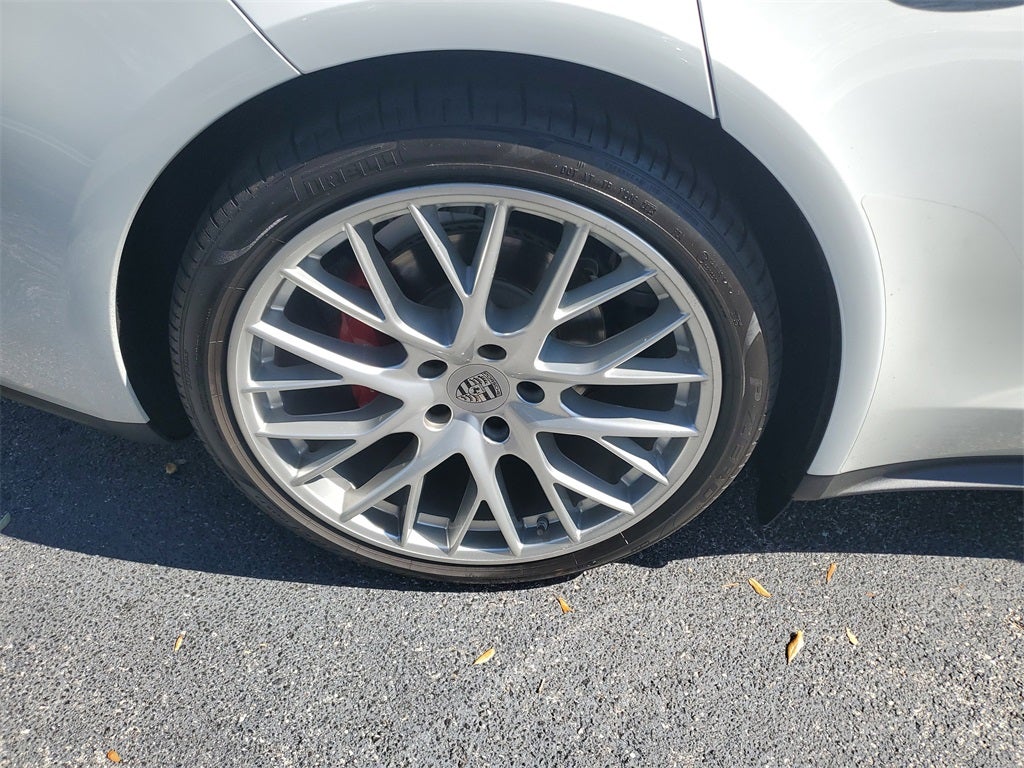 2018 Porsche Panamera 4