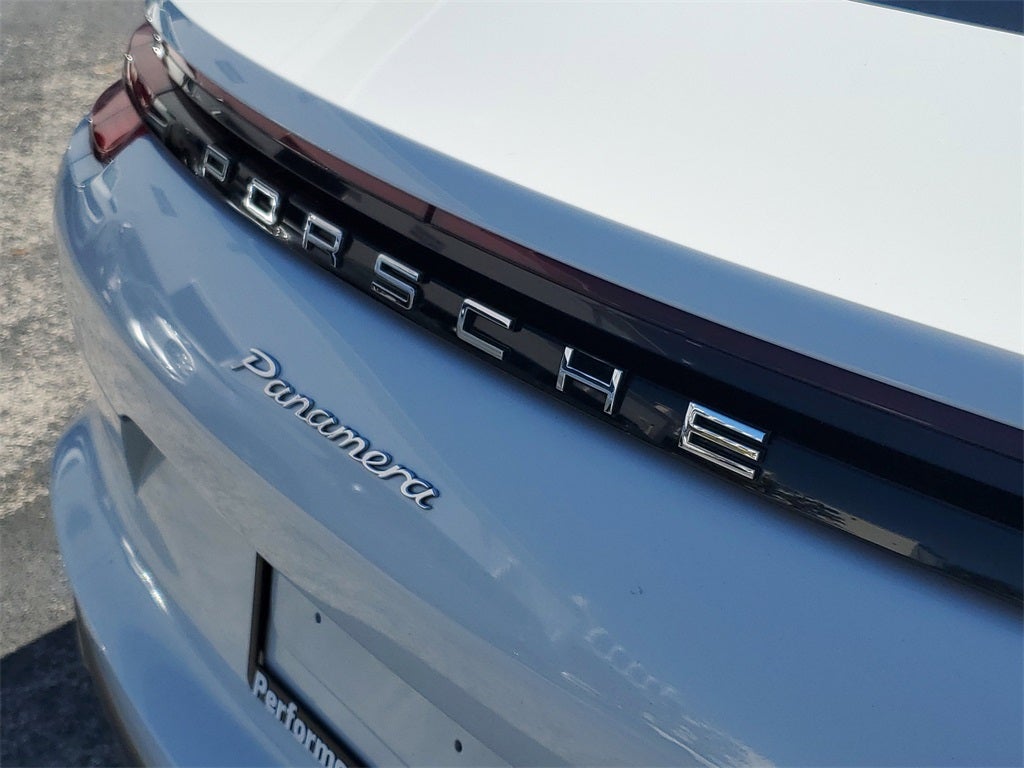 2018 Porsche Panamera 4
