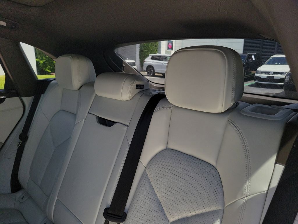 2017 Porsche Macan Base