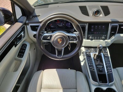 2017 Porsche Macan Base