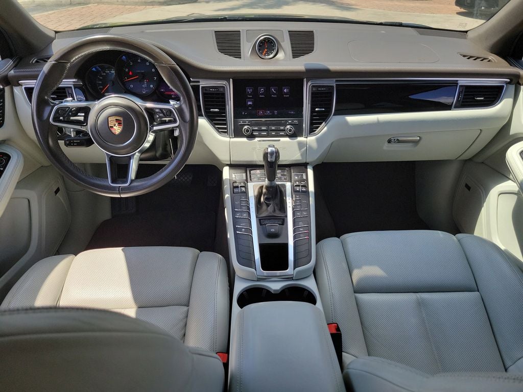2017 Porsche Macan Base