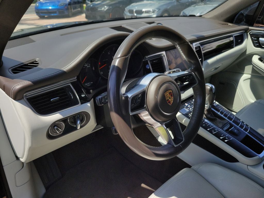 2017 Porsche Macan Base