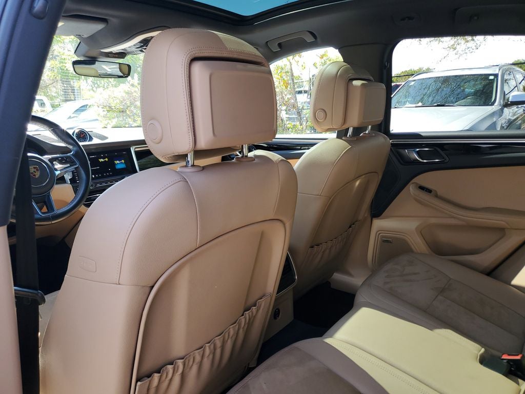 2021 Porsche Macan Base