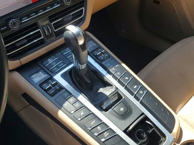 2021 Porsche Macan Base