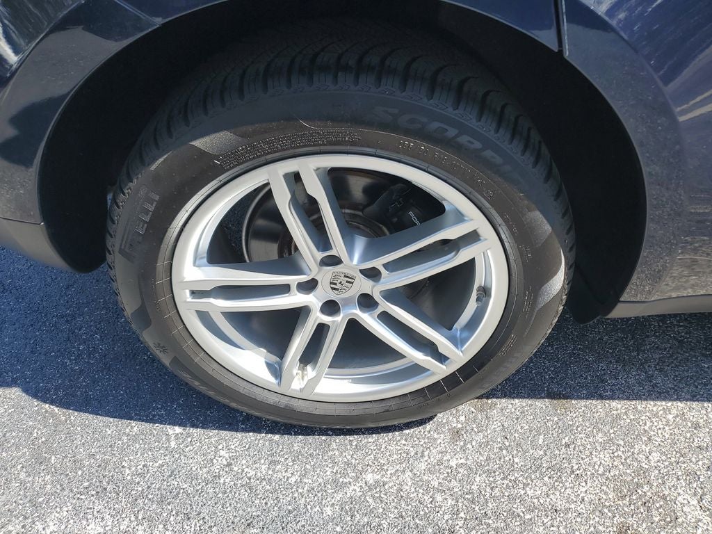 2021 Porsche Macan Base