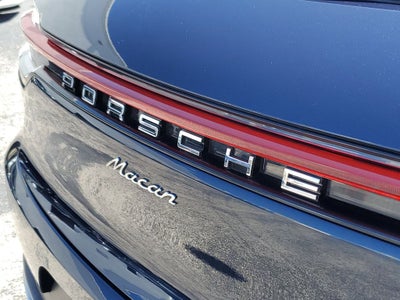 2021 Porsche Macan Base