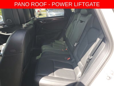 2022 Porsche Macan Base