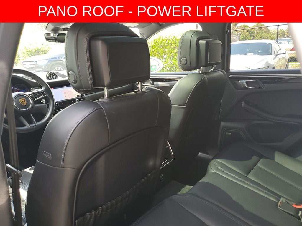 2022 Porsche Macan Base