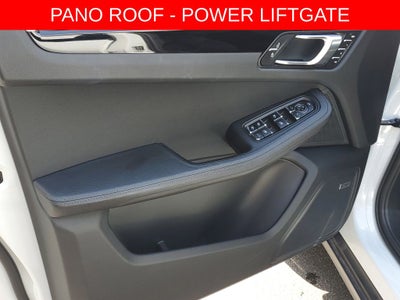 2022 Porsche Macan Base