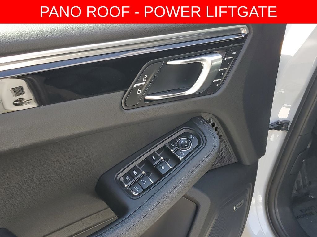 2022 Porsche Macan Base