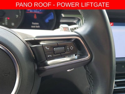 2022 Porsche Macan Base