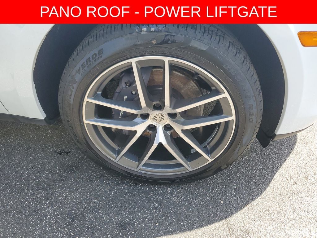 2022 Porsche Macan Base