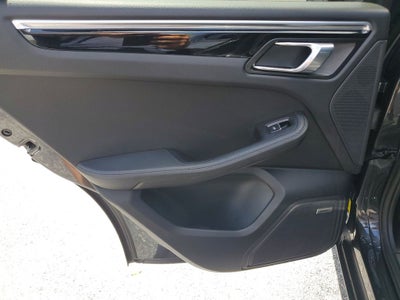 2017 Porsche Macan Base