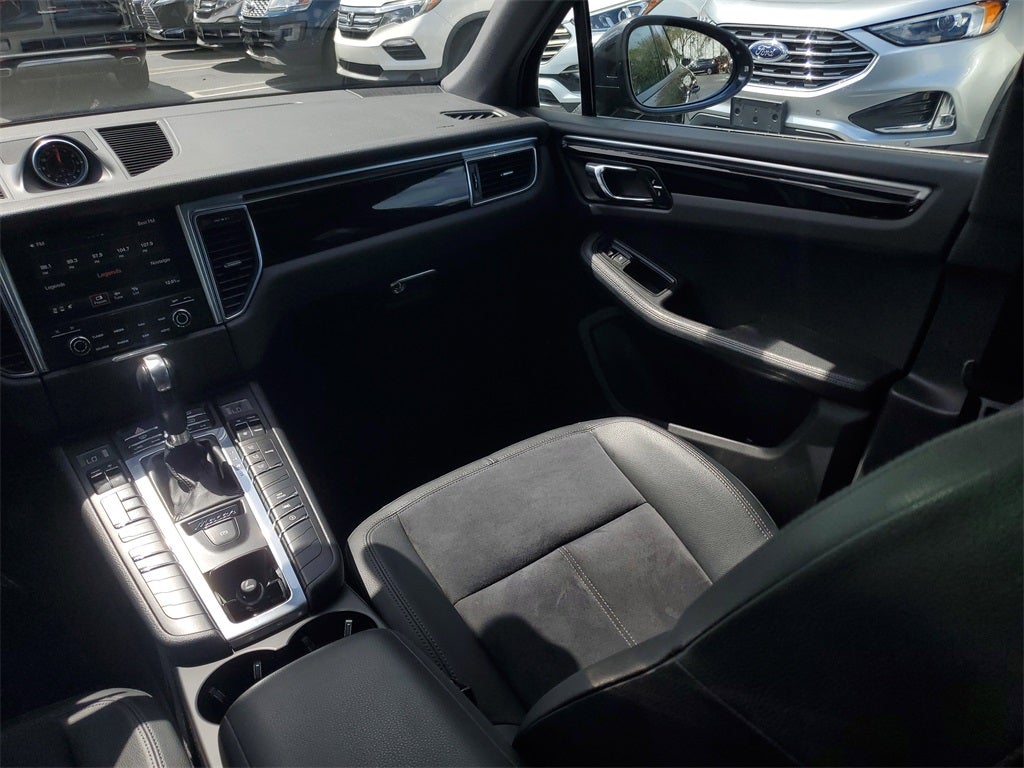 2017 Porsche Macan Base