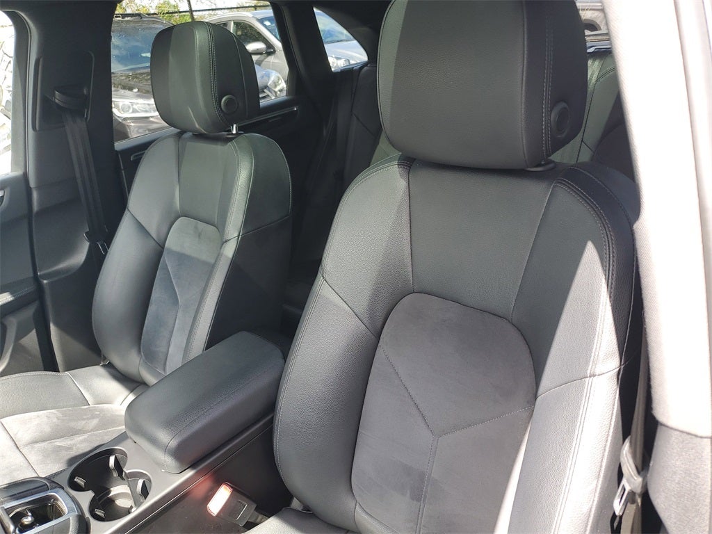 2017 Porsche Macan Base