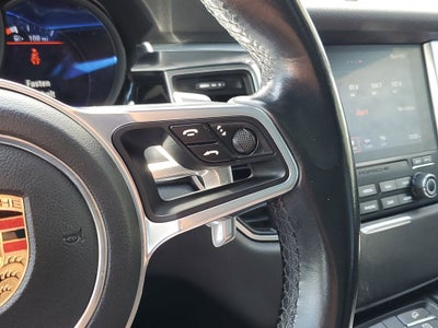 2017 Porsche Macan Base